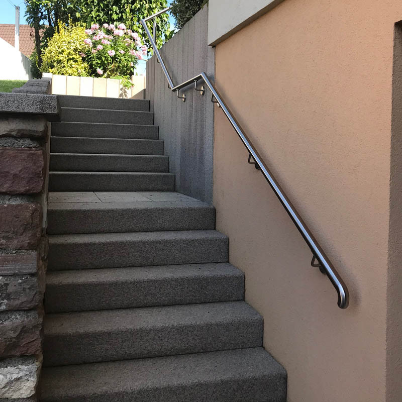 main courante escalier exterieur avec palier en inox